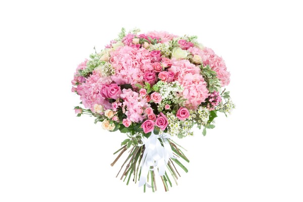 Букет из роз и разноцветных смешанных цветов с зеленью